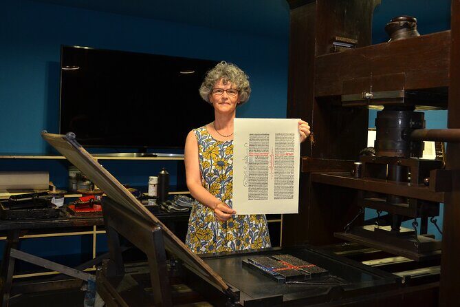 1 Hour Private Guided Tour: Gutenberg Museum Mainz - Entering the vault to see the Gutenberg Bible around 1450