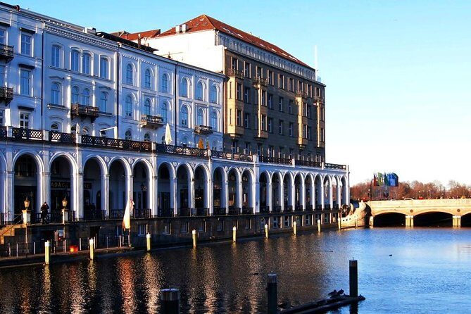 10 secrets of Hamburg's old town - exciting scavenger hunt tour - Kornhausbrücke and the Zollkanal: customs history in bridge form