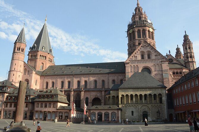 1,5 Hour Private Guided Walking Tour: Cathedral and Old Mainz - Where Mainz’s Story Starts: Rhine Promenade to Marktplatz am Dom