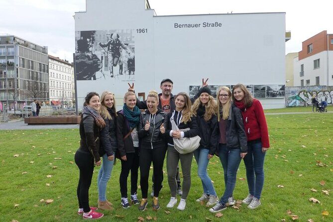 2.5-Hour Berlin Wall and Memorial Sites Walking Tour - The built-in pause that helps you absorb it all