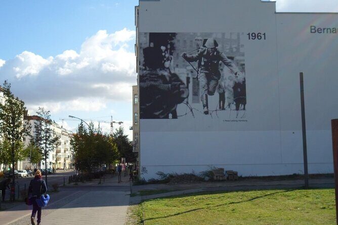 2.5-Hour Berlin Wall and Memorial Sites Walking Tour - Ulbricht Curve and Schwedter Way: seeing the wall’s design, not just the idea