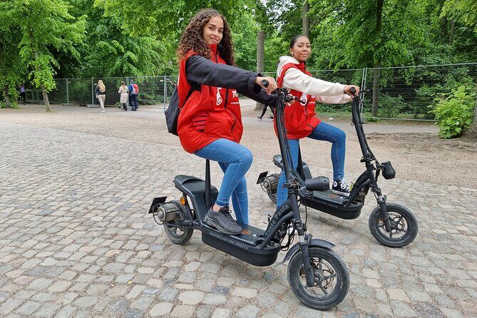 2 hour Sights Guided E-Scooter Tour in Munich - The route around Munich’s center: from Odeonsplatz to Frauenkirche and back