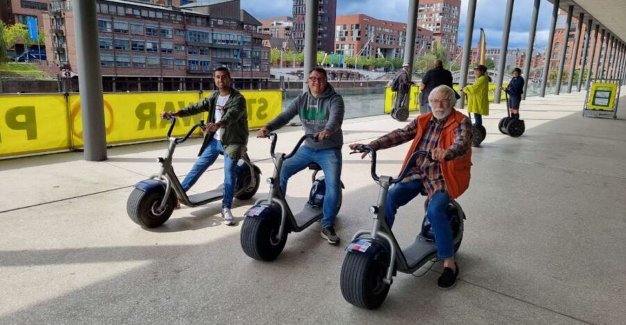 2 Hours Hamburg E-scooter Tour - Getting started: practice time and the gear that actually matters