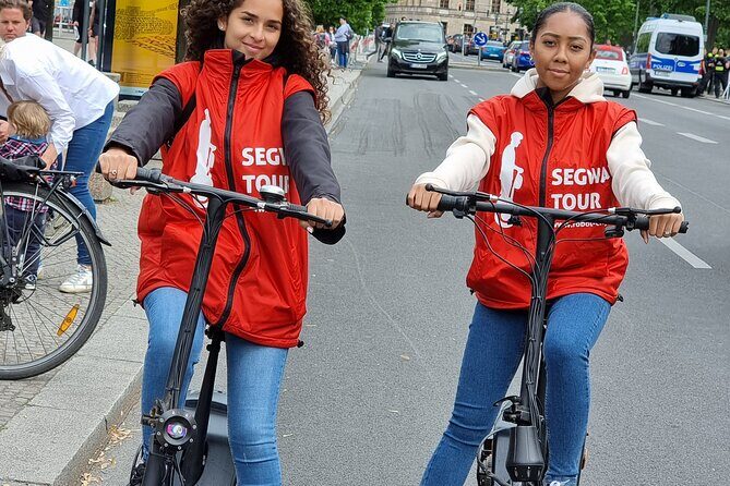 3-H E-scooter Sightseeing Tours in Berlin - Two Hours, One Easy Start: Riding the Scrooser