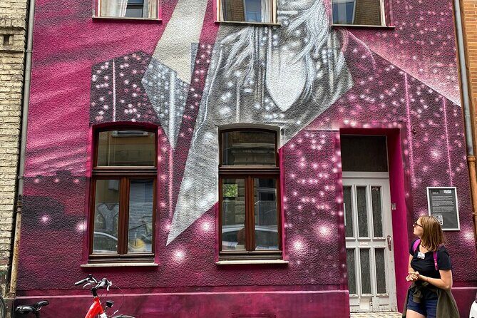 3-Hour Cologne Street Art Bike Tour in Small Group with Guide - Where the tour starts (and how to be ready)