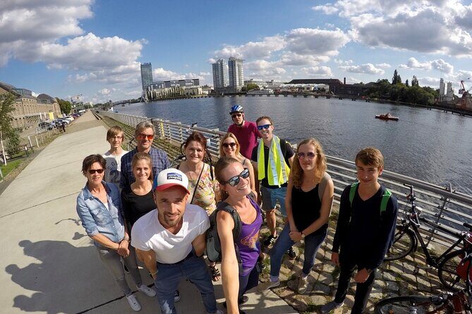 3-Hour Private Berlin Bike Tour: Vibes of Berlin - Meet-up in Nikolaiviertel area: timing, location, and the pre-ride setup