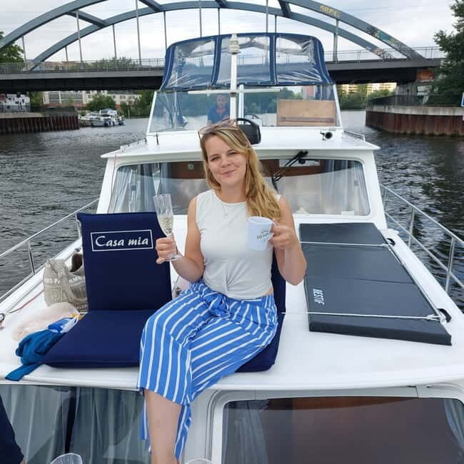 4h Unforgettable Tour with Skipper, "Seven Lakes Cruise" - Why Wannsee’s Seven Lakes Feel Different at Sunset