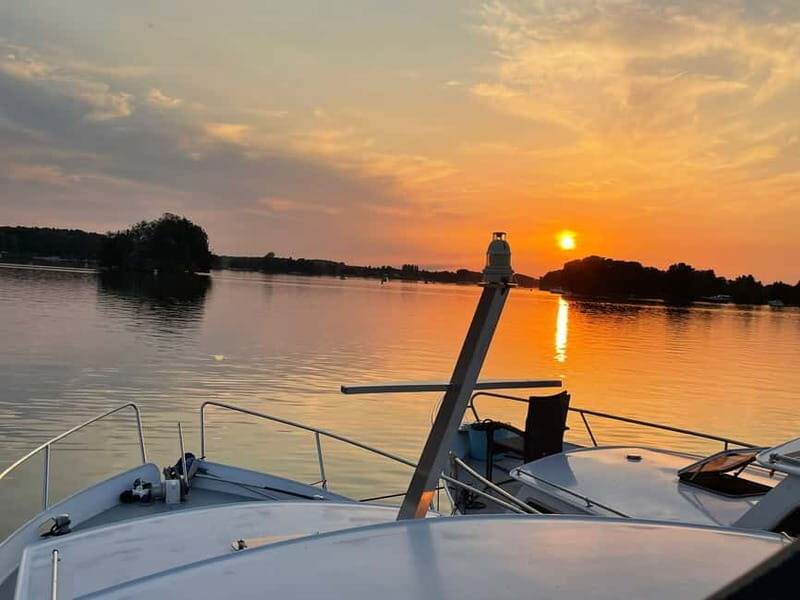 4h Unforgettable Tour with Skipper, "Seven Lakes Cruise" - Price and Value: What $694 Per Group Really Means