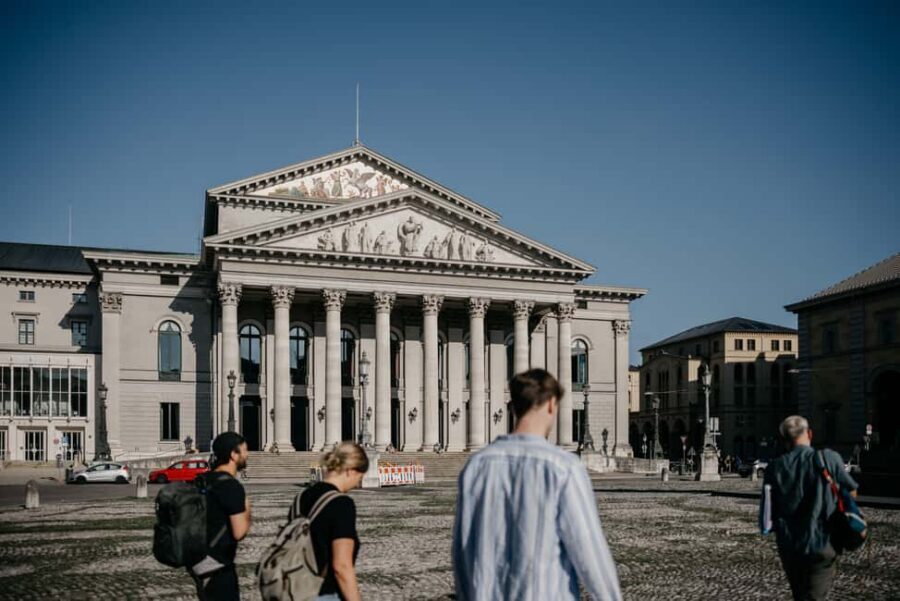 500 Years of Munich Architecture (Max. 16 Guests) - Civic architecture and the “not always in the postcard” Munich