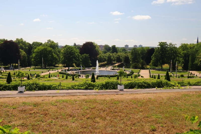 5h Potsdam private tour with Guide, Chauffeur & Photographer - Who should book this Potsdam private tour—and who should skip it