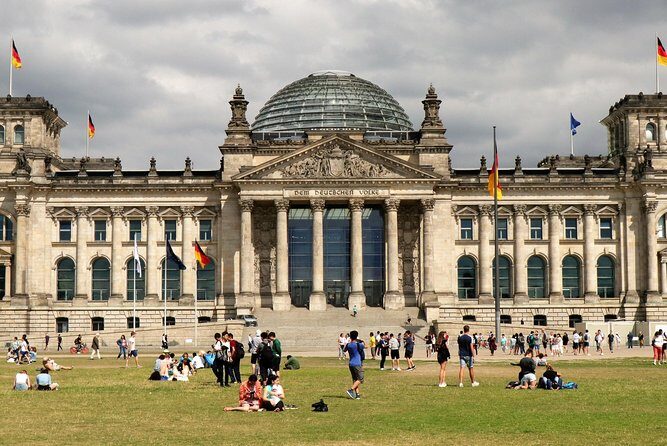5hours: Guide, Chauffeur & Photographer in Berlin private Tour - Why this Berlin private tour is a smart first-day plan