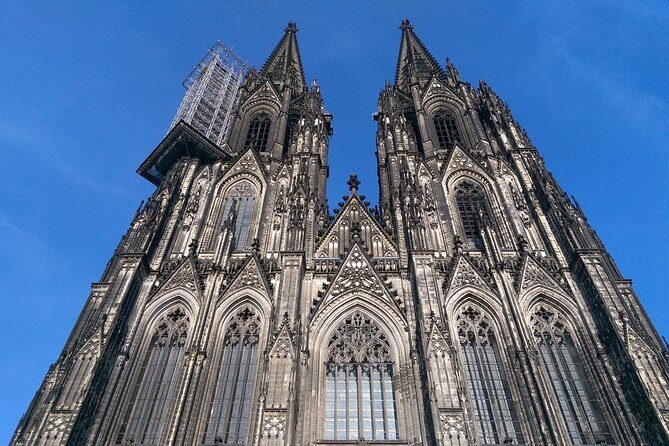 7-Day Taste of Central Europe Tour to Paris, Amsterdam, Brussels and more! - Amsterdam by Canal Ring, Zaanse Schans, and Optional Cruise Time