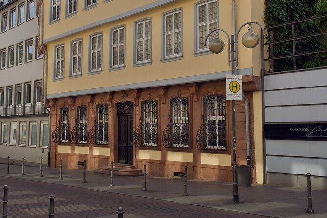 A Frankfurt Meander: A Self-Guided Audio Tour in Germany's Cradle of Democracy - Goetheplatz: A “Slow Down Here” Moment
