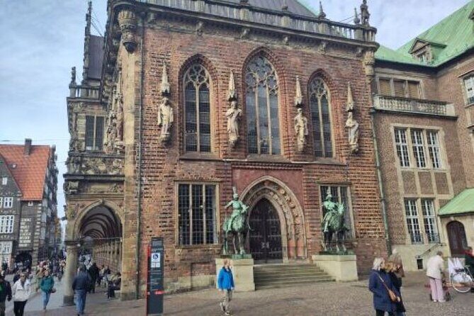 A Self-Guided Audio Tour of Bremen’s Old Town - Böttcherstraße: Expressionist Architecture You Can Appreciate From the Sidewalk