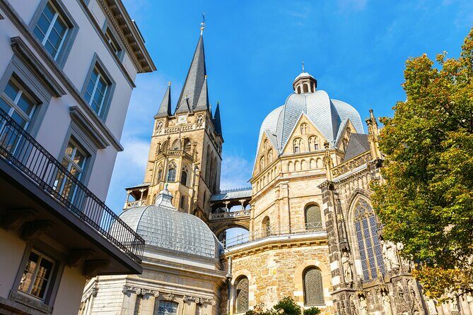 Aachen Scavenger Hunt and Highlights Self Guided Audio Tour - The Walking Game: Roughly 1.8 km, About 23 Minutes of Walking