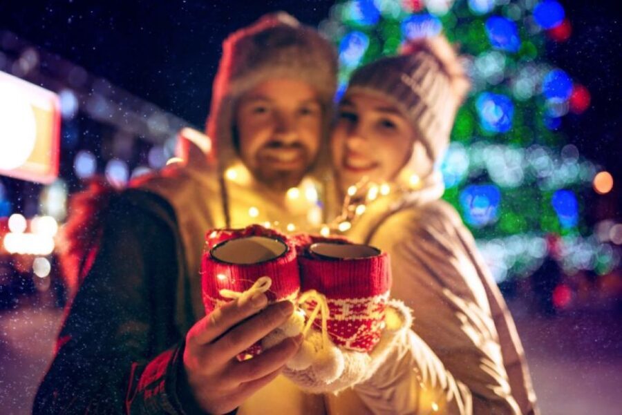 Advent trips with Christmas music - Getting on board at Alten Zoll with Christmas music