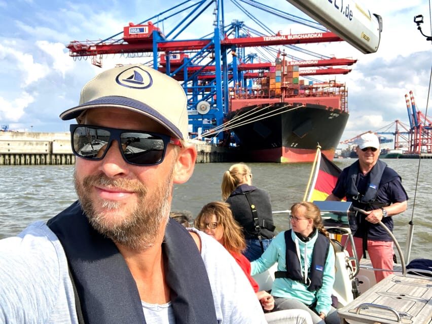 "After Work" - Sailing-Yacht Cruising Event, Hamburg/Elbe - What it costs and why it feels fair for 2 hours