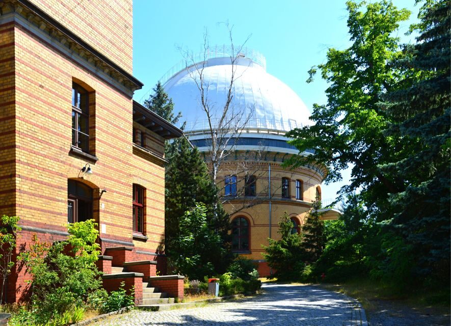 Albert Einstein in Berlin Private Guided Tour - The Guide Makes It: Sylvia’s Style and What to Look For
