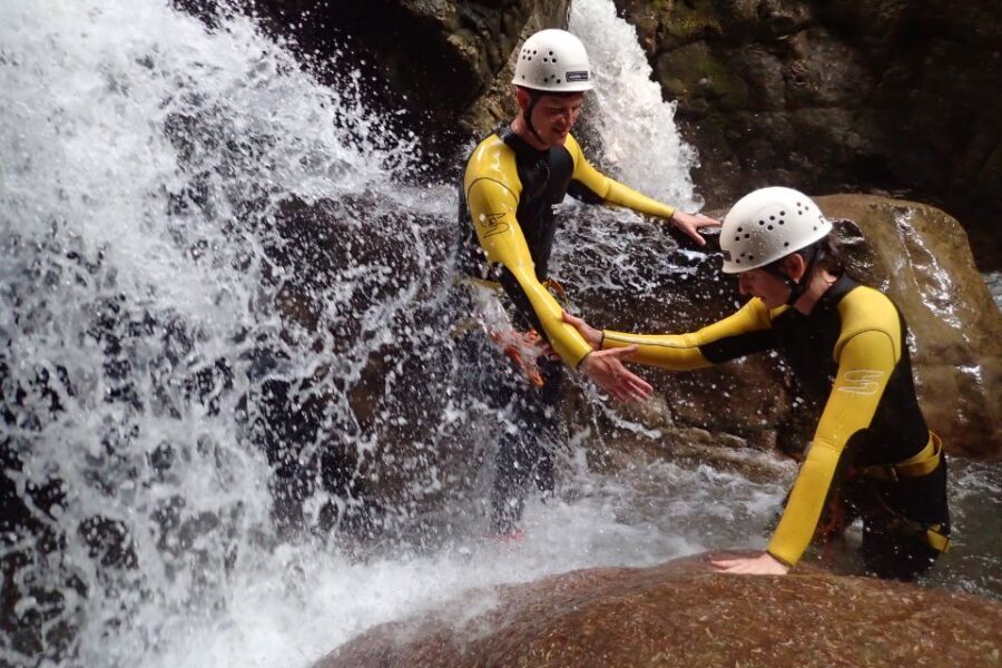 Allgäu: Starzlachklamm Canyoneering Adventure - Your 4-hour rhythm: check-in, safety, then 2.5 hours in the gorge