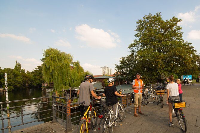 Alternative Berlin Bike Tour - Off the Beaten Tracks in Small Groups - Friedrichshain parks and the city’s first municipal green space