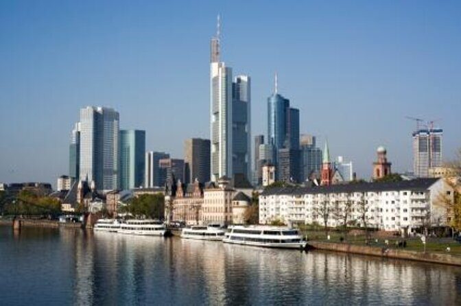 Amazing walking Frankfurt with a local guide - Why a private walking loop is great for layovers