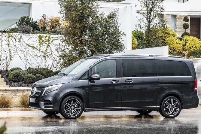 Arrival Transfer Munich Train Station to Munich by Luxury Van - Timing that fits real arrivals (and what can change it)