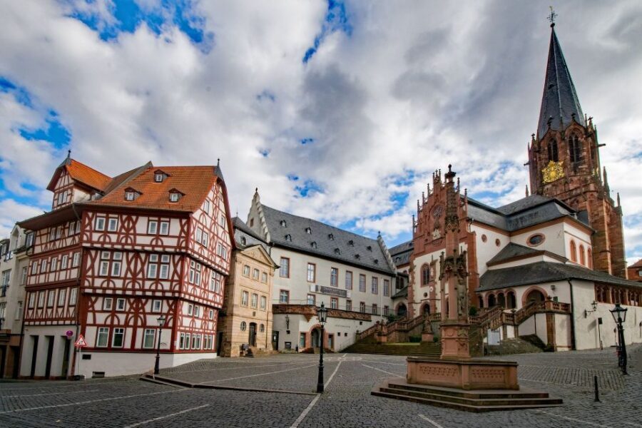 Aschaffenburg: Private Guided Walking Tour - Why Aschaffenburg feels different from the rest of Lower Franconia