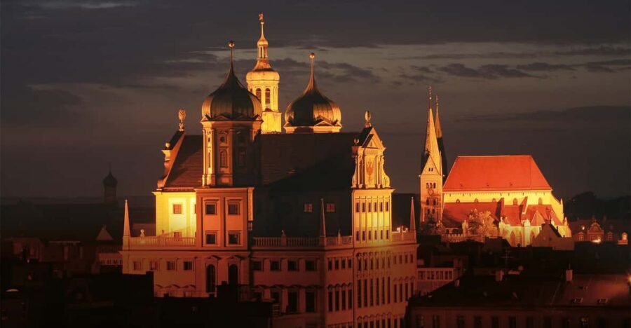 Augsburg: Illuminated Guided Evening Walking Tour - Key things I’d circle before you go