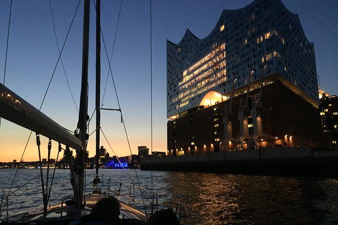 Authentic Sailingtrip "Beyond the Borders of the Port of Hamburg" - Speicherstadt and Blankenese: sights you see better from the Elbe