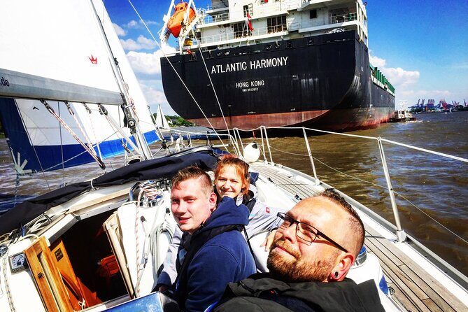 Authentic Sailingtrip "To the Gates of Hamburg" from Wedel - Key things that make this sail worth it