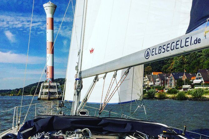 Authentic Sailingtrip "To the Gates of Hamburg" from Wedel - Museumshafen Oevelgönne and containership watching from the river