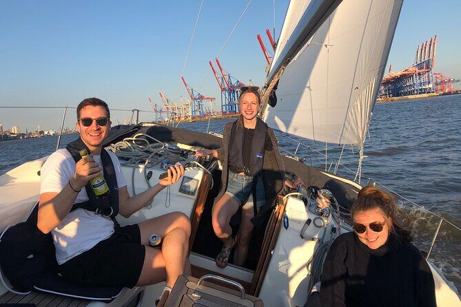 Authentic Sailingtrip "To the Gates of Hamburg" from Wedel - How active you’ll be at the helm (and why that matters)