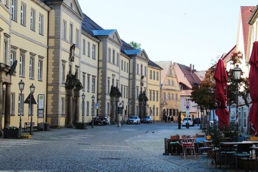 Bayreuth: Private Guided Walking Tour - Old Town storytelling: Margraves, Princesses, and composer family ties