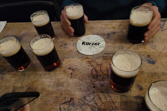 Beer tour with tasting in Dusseldorf - Hoppeditzdenkmal and Stadterhebungsmonument: Monuments With a Story Engine