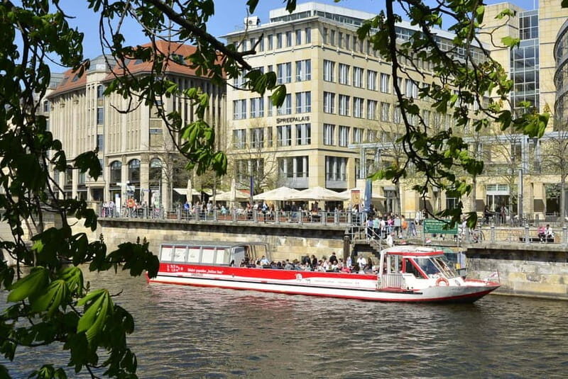 Berlin: 1-hour Highlights River Cruise Through Old and New - Panoramic Roof Comfort: Looking Good in Any Berlin Weather