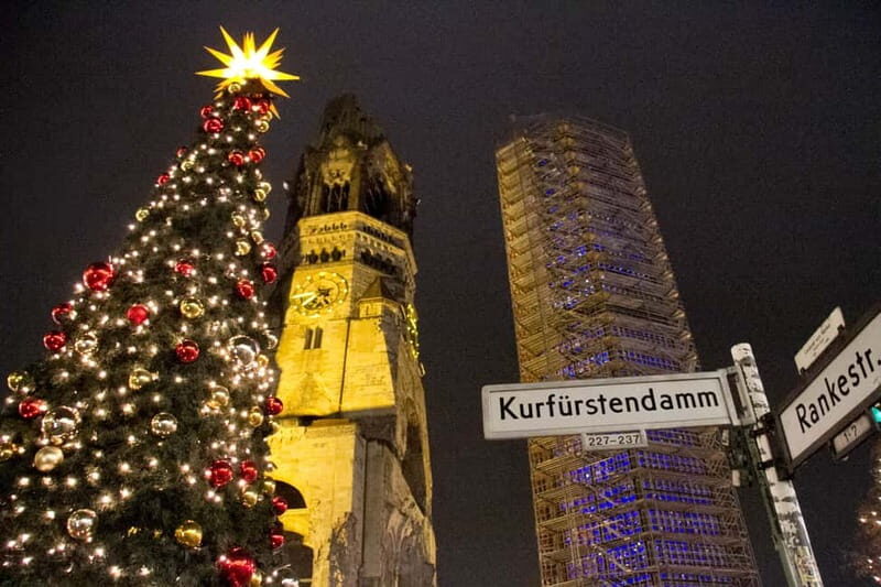 Berlin: 2-Hour Christmas Lights Bus Tour incl. Mulled Wine - Duration and Route Reality: What 2.5 Hours Really Feels Like