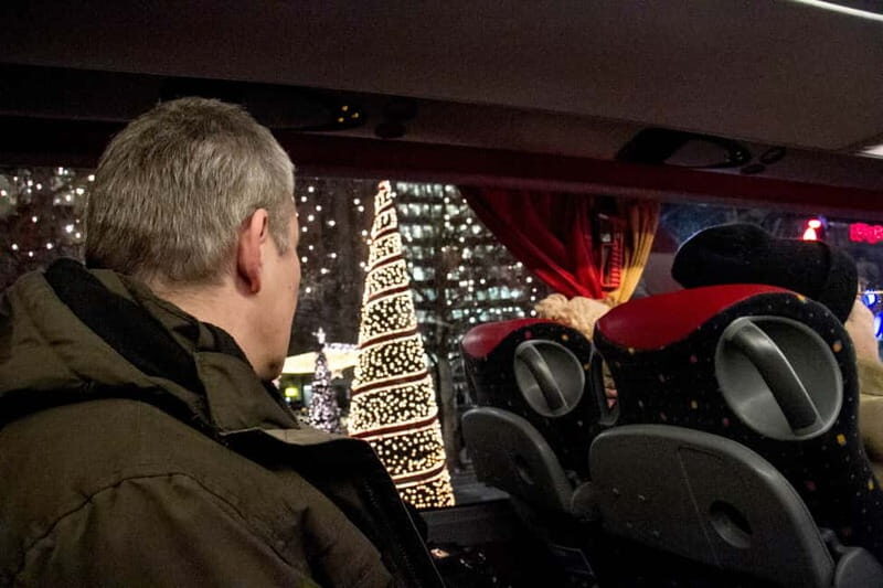 Berlin: 2-Hour Christmas Lights Bus Tour incl. Mulled Wine - Meeting at Kurfürstendamm 216: Getting There Without Stress