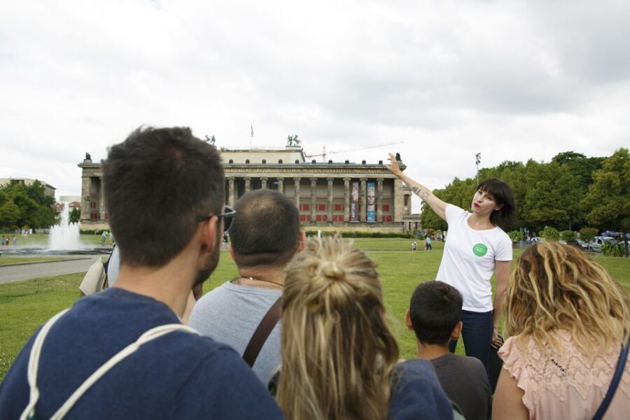 Berlin: 4-Hour Guided Highlights Tour in Spanish - Key highlights worth your attention