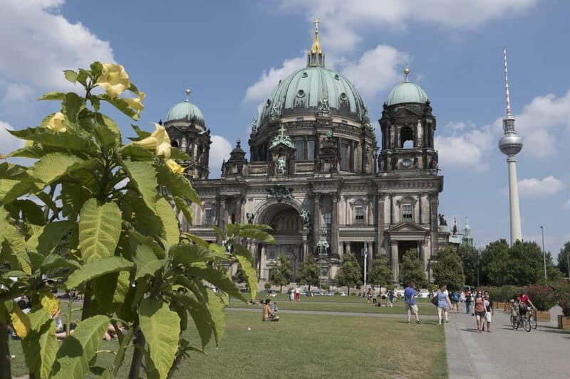 Berlin: All Inclusive WelcomeCard & Transportation Zones ABC - What you actually get: WelcomeCard + transit + a bus day
