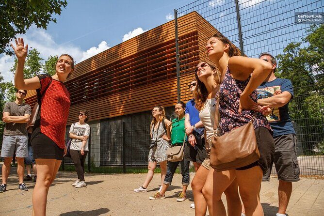 Berlin: Alternative Street Art Tour - Parks, Späti shops, and trendy bars: the local-life layer