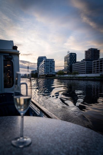 Berlin: Audrey Ahoi! Spree cruise with drag queen (HOL) - Meet Audrey Naline and Her Berlin-Style Running Commentary