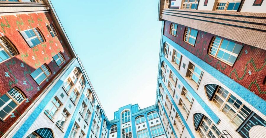 Berlin: Backyards of Berlin 2-Hour Tour - Who should book this tour (and who might not love it)