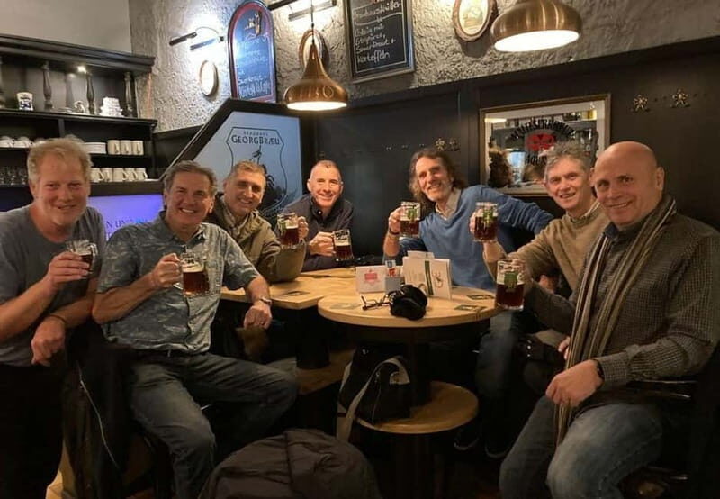 Berlin Beers & Battlefields Tour: War History & German Beer - Meeting point, walking pace, and how the 3 hours 30 minutes really feels