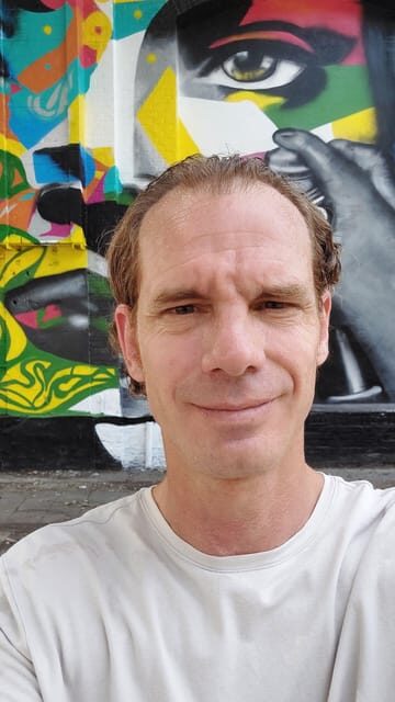 Berlin: Berlin Wall & East Side Gallery Walking Tour - Timing, pace, and how to dress for Berlin weather