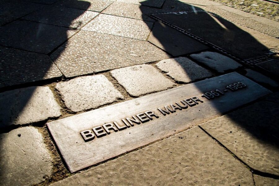 Berlin: Berlin Wall Tour Berlin East West - Key highlights to look forward to
