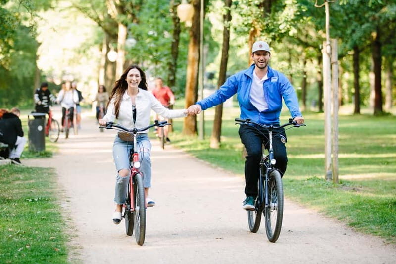 Berlin Bike Rentals - The 3-Speed Bike: Comfort That Helps You See More
