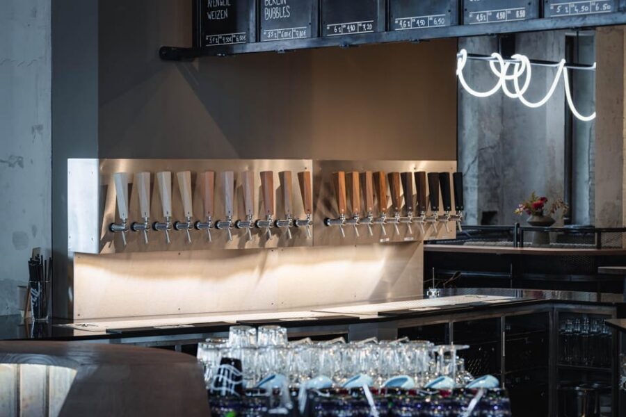 Berlin: BRLO Charlottenburg Tasting Session - A 90-Minute Beer Lesson at BRLO Charlottenburg