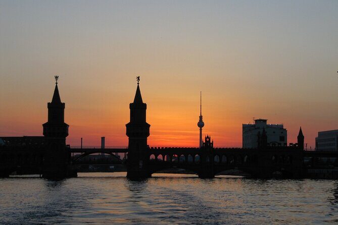 Berlin By Night by Private Minivan Highlights and Taylor made - Museums Island and Unter den Linden: the view corridor effect