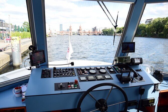 Berlin Capital 4-Course Sunset Dinner Cruise Including Drinks - Getting there for a smooth start: Rosengarten and the dark walk problem
