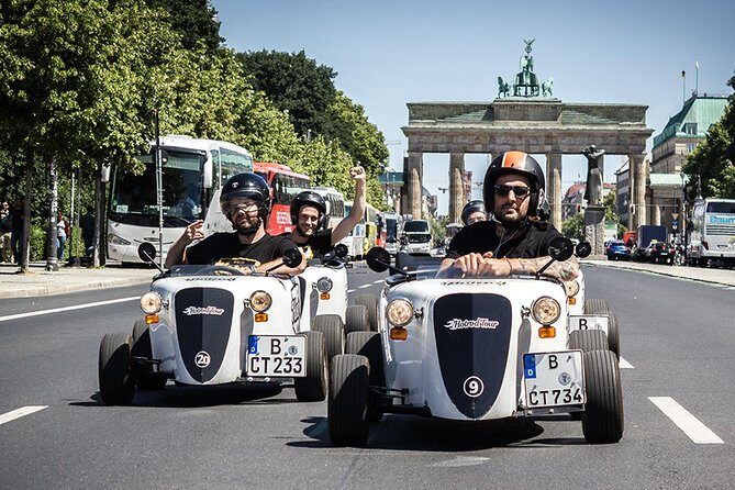 Berlin City Tour in a Mini Hotrod - Safety and car feel: small vehicle, real Berlin traffic